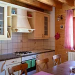 Runolist Mountain - 3 With Pool & Near Risnjak * Crni Lug