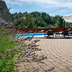 Runolist Mountain - 3 With Pool & Near Risnjak Crni Lug