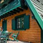 Runolist Mountain - 3 With Pool & Near Risnjak * Crni Lug