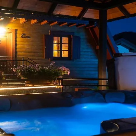 Runolist Mountain - 3 With Pool & Near Risnjak Horská chata