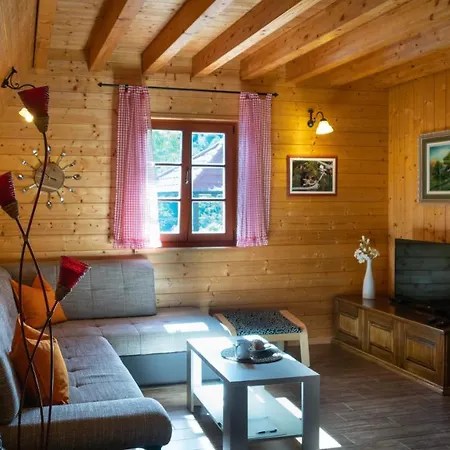 Runolist Mountain - 3 With Pool & Near Risnjak Crni Lug
