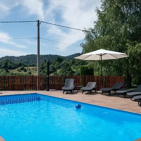Runolist Mountain - 3 With Pool & Near Risnjak