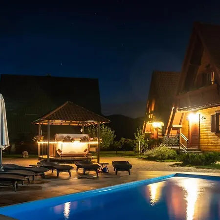 Runolist Mountain - 3 With Pool & Near Risnjak Dağ evi