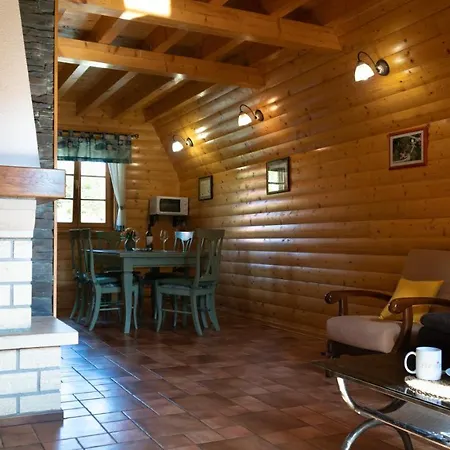 Runolist Mountain - 3 With Pool & Near Risnjak * Crni Lug