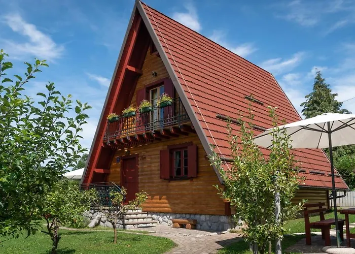 Runolist Mountain - 3 With Pool & Near Risnjak *