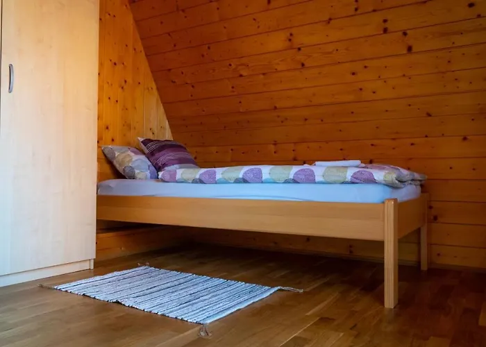 Runolist Mountain - 3 With Pool & Near Risnjak シャレー *