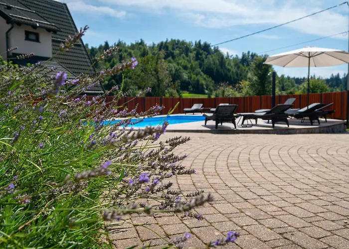 Runolist Mountain - 3 With Pool & Near Risnjak スリ・ルー